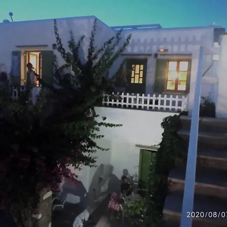 Aparthotel Elena & 4*