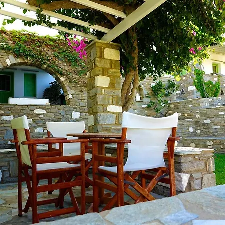 Elena & 4* Piso Livadi