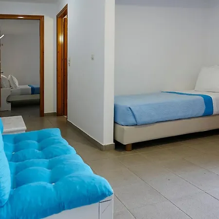 Aparthotel Elena & Piso Livadi