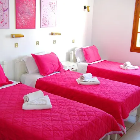 Elena & 4* Piso Livadi