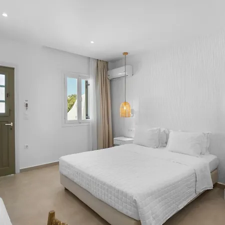 Apart Otel Elena & Piso Livadi