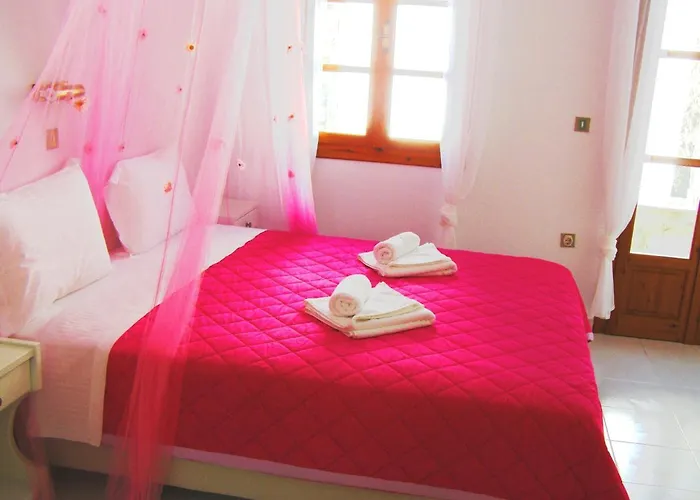 Elena & Apart Otel 3*