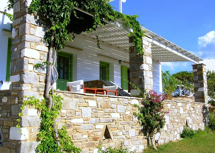 Ξενοδοχείο με διαμερίσματα Elena & Πίσω Λιβάδι