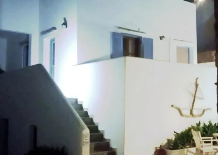 Elena & 3* Πίσω Λιβάδι