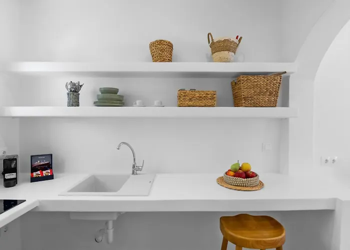 Ξενοδοχείο με διαμερίσματα Elena & Πίσω Λιβάδι