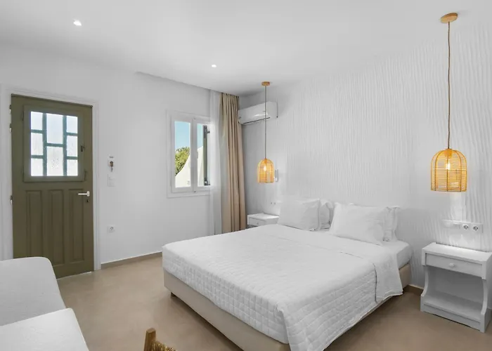 Ξενοδοχείο με διαμερίσματα Elena & Πίσω Λιβάδι