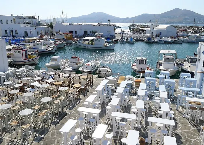 Elena & Πίσω Λιβάδι